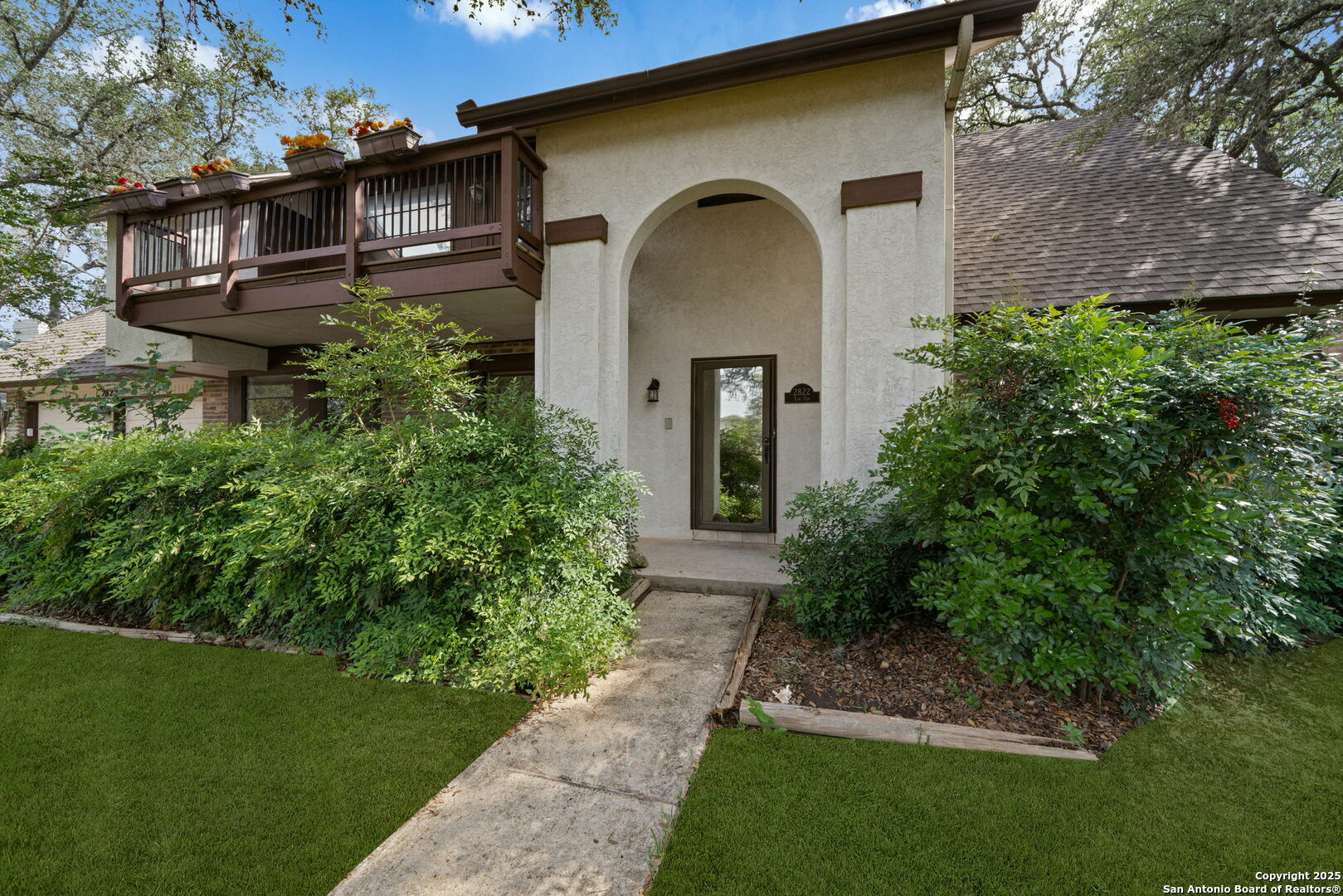 Property Photo: 2822 Low Oak TX 78232