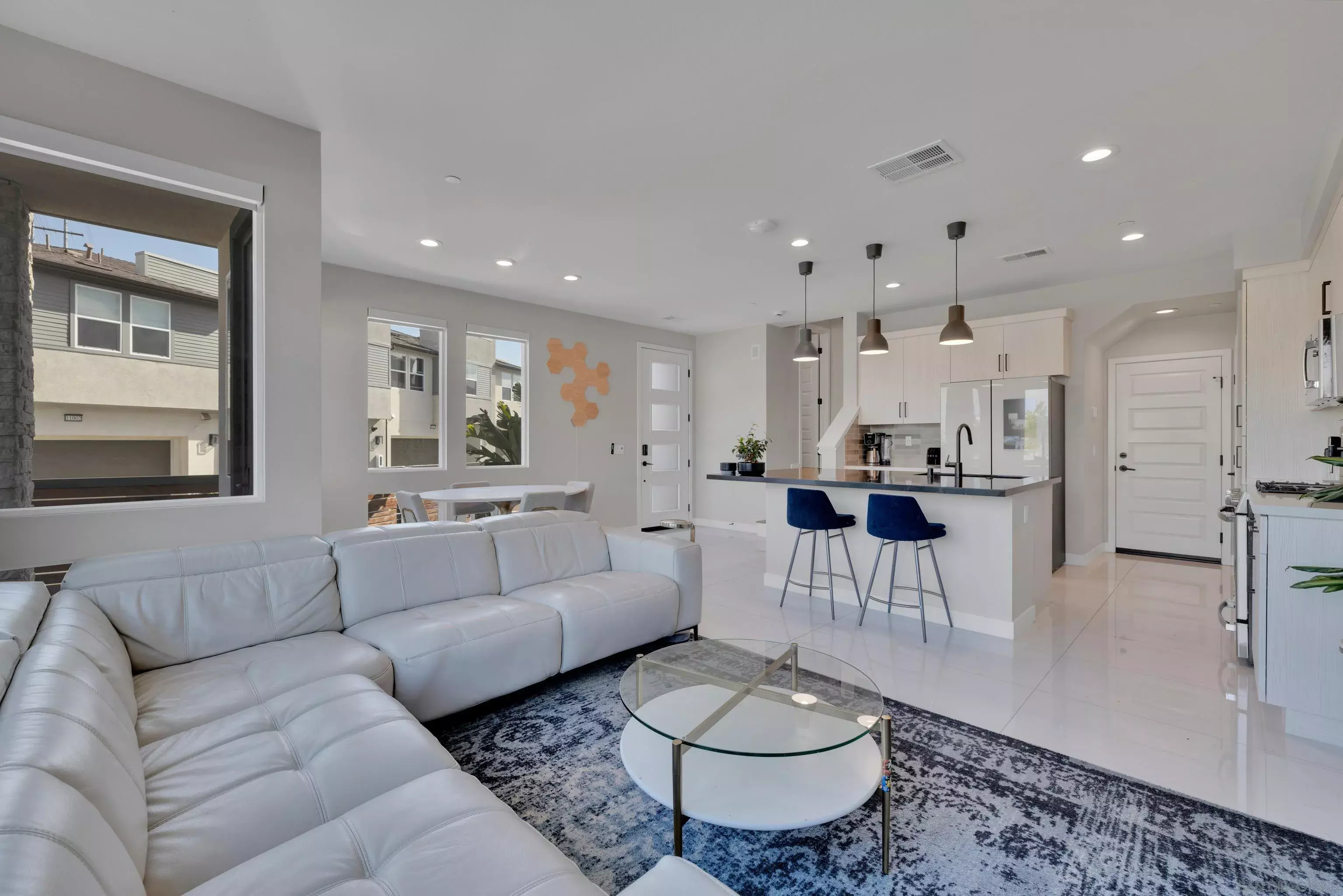 Property Photo: 9001 Baddha Ct CA 92126