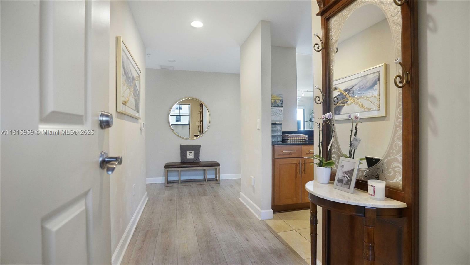 Property Photo: 8390 SW 72nd Ave 811 FL 33143