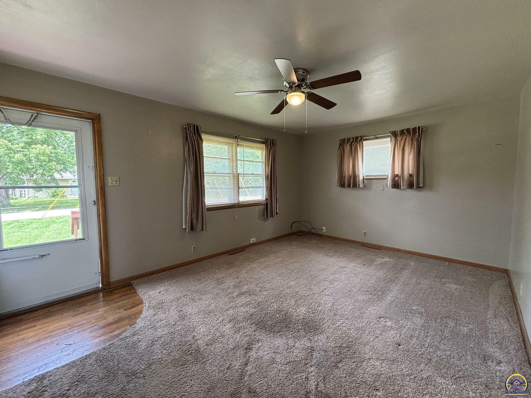Property Photo: 2415 SW Duane St KS 66606