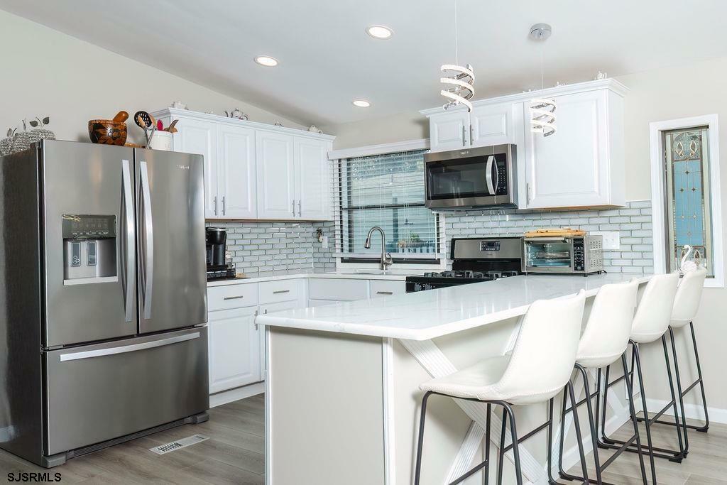 Property Photo: 8 Cardinal Dr NJ 08215