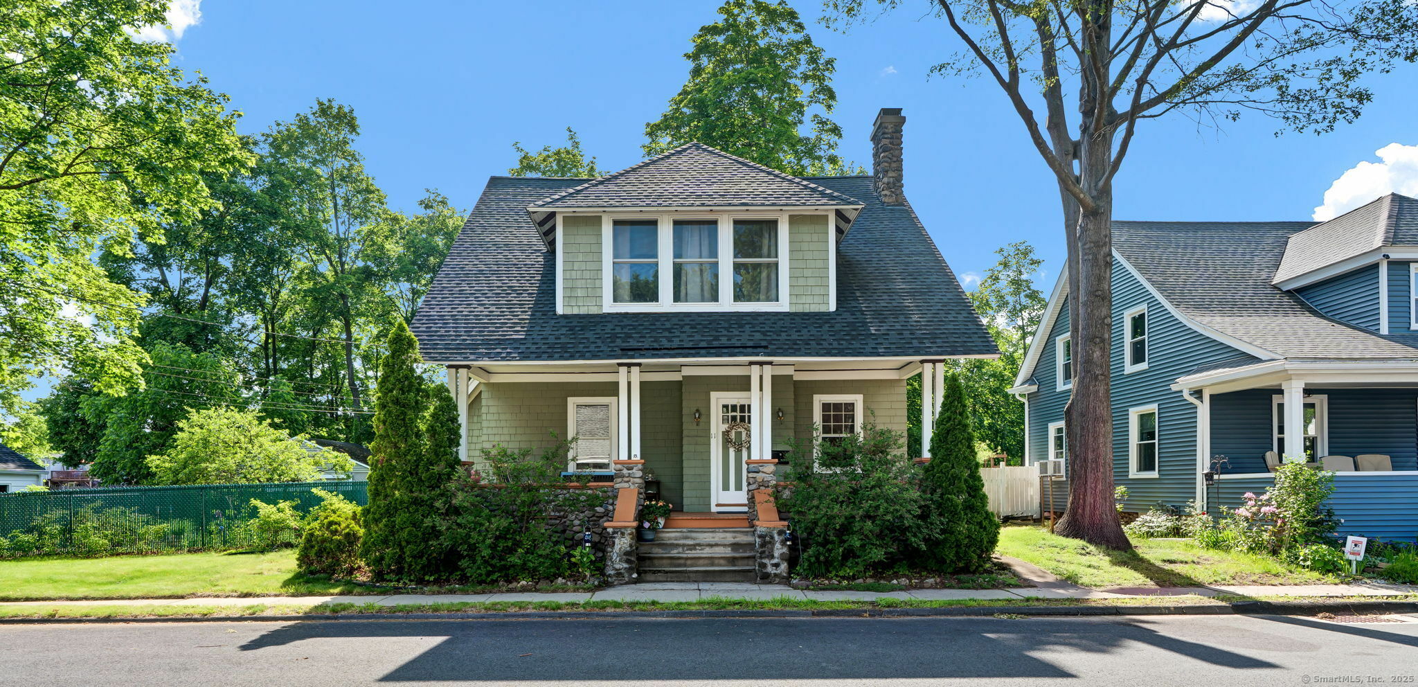 Property Photo: 11 Strong Court CT 06062
