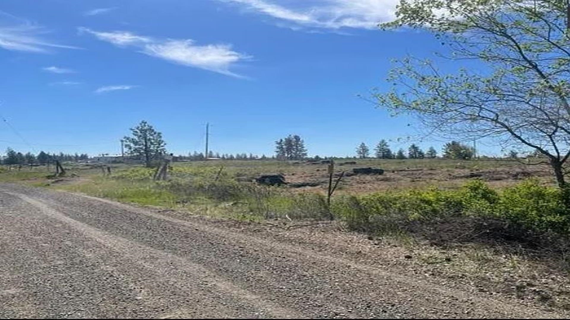 Property Photo: 19456 S Harrison Rd WA 99008