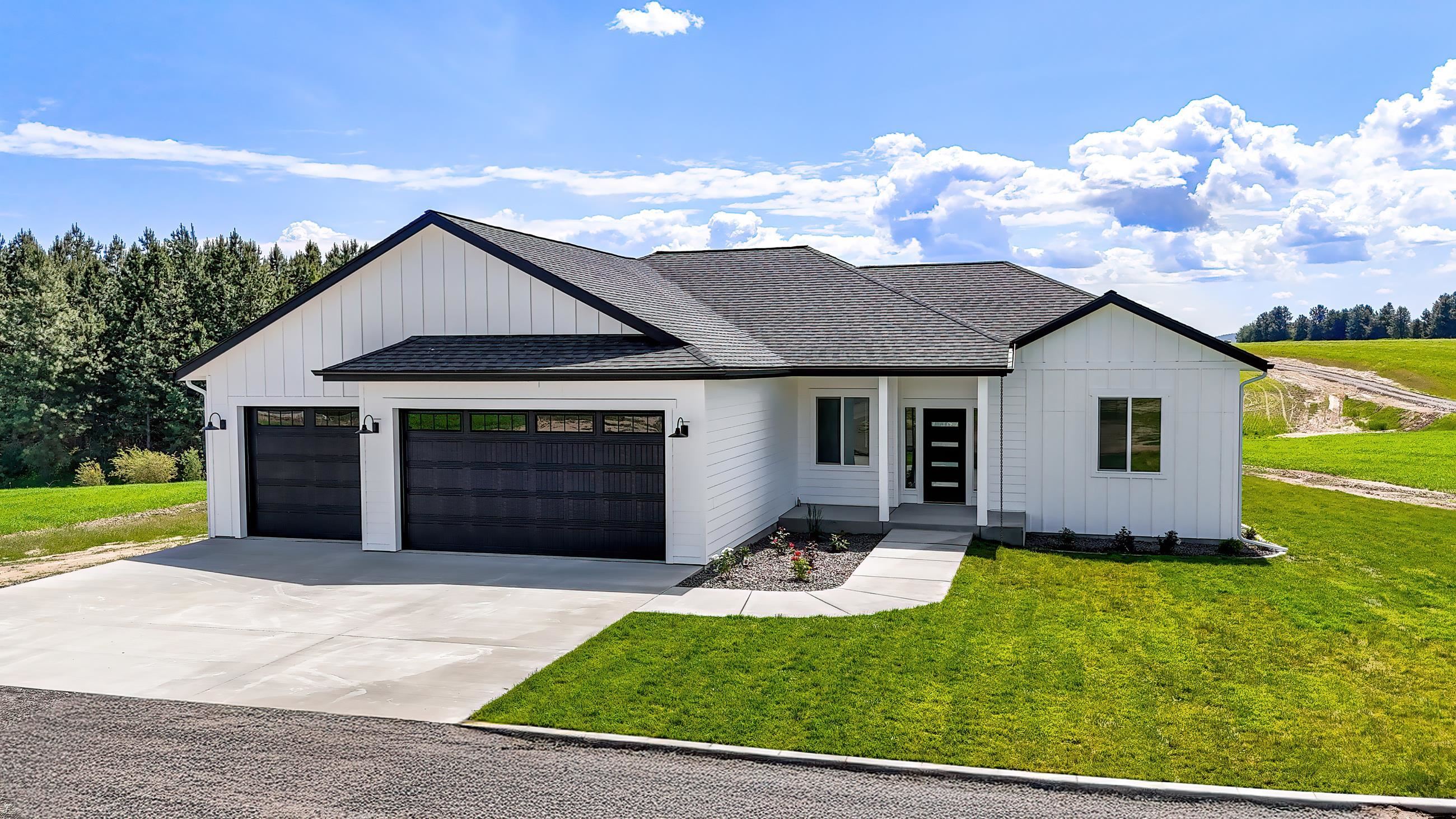 Property Photo:  8521 W Dahl Rd  WA 99006 