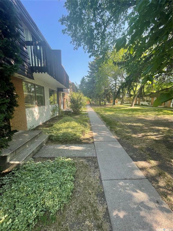 Property Photo: 120 Acadia Drive 42 SK S7H 3V2