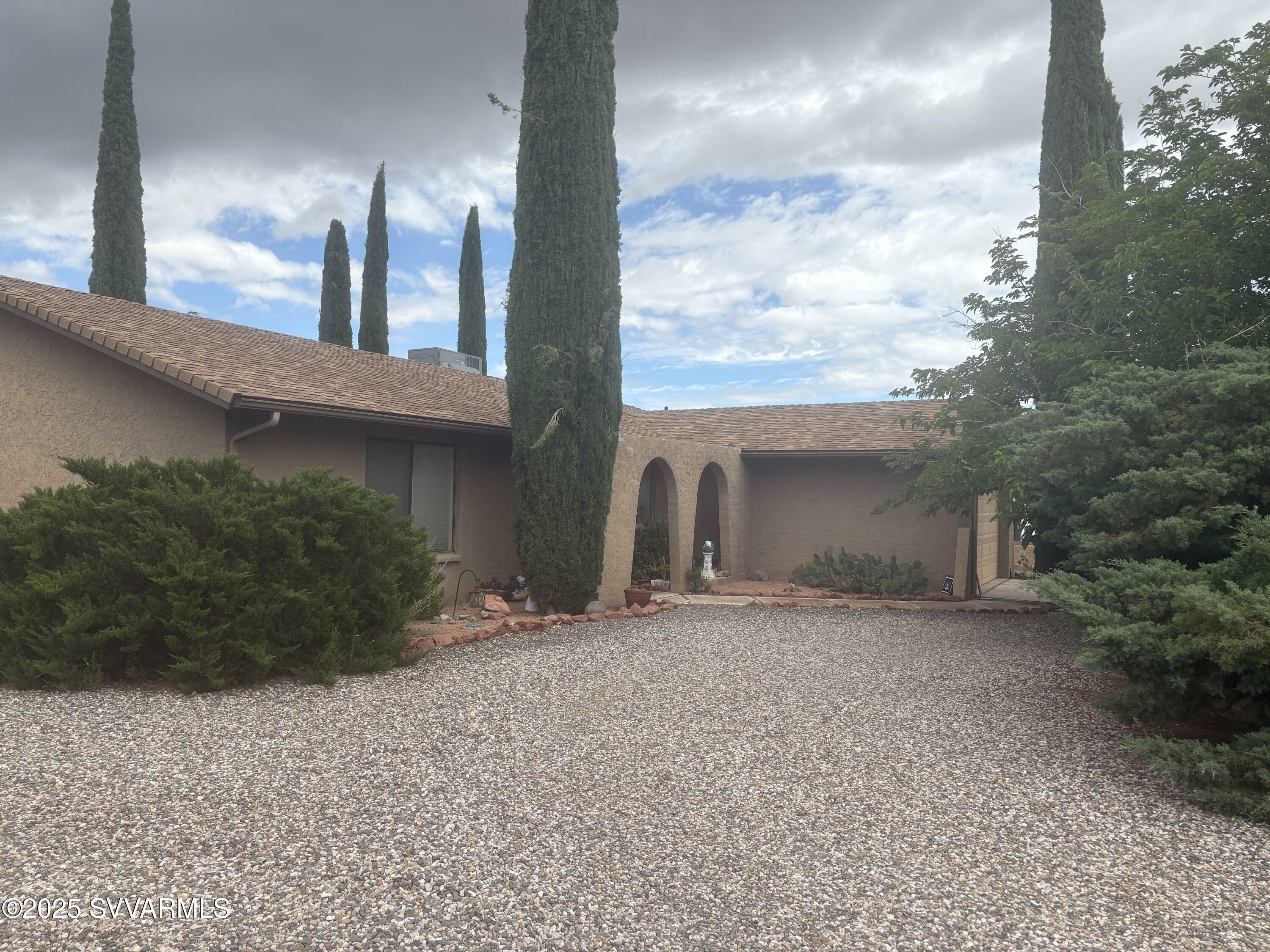 Property Photo: 2350 S Buckboard Tr AZ 86326