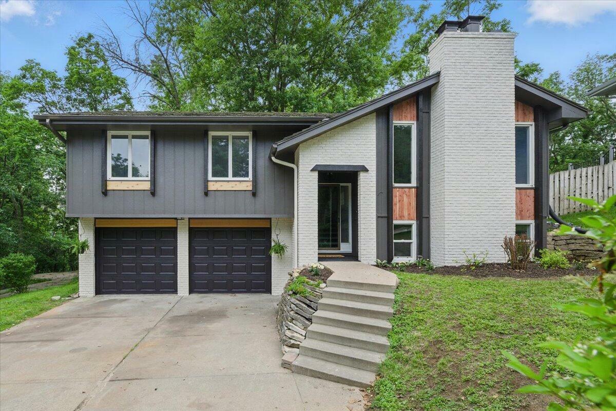Property Photo:  809 Hawthorne Court  IA 51503 