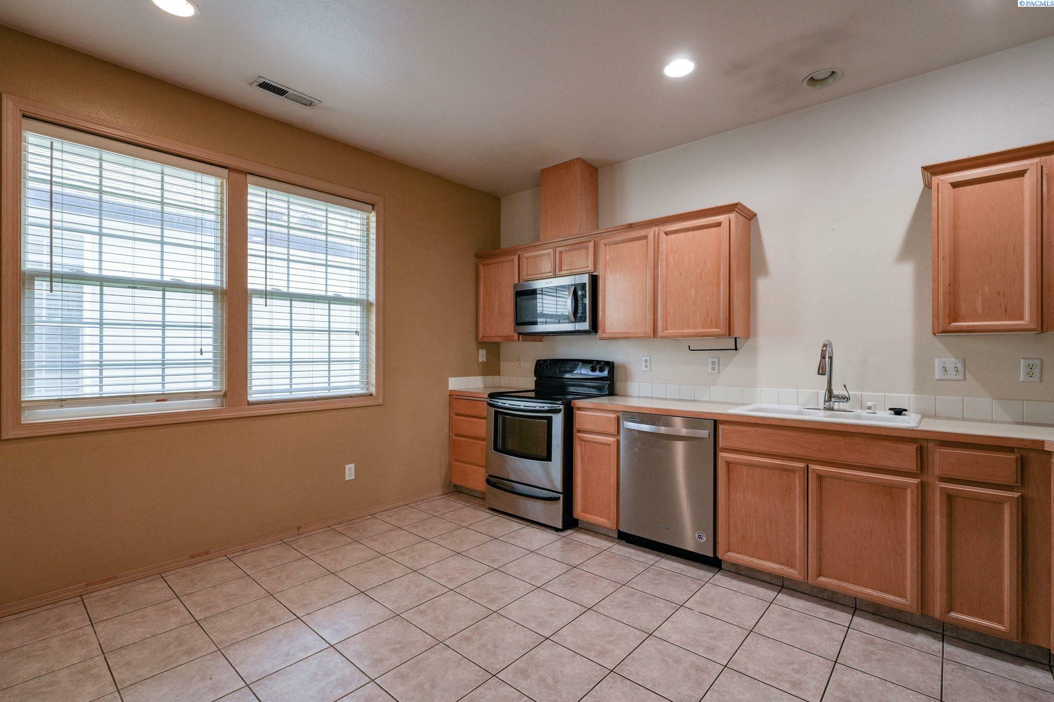 Property Photo: 4420 N Appaloosa Ct. WA 99301