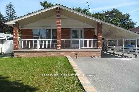 Property Photo: 111 Verobeach Boulevard ON M9M 1P8