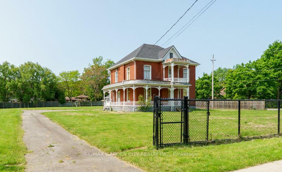 Property Photo: 122 Main Street E ON L3M 1N8