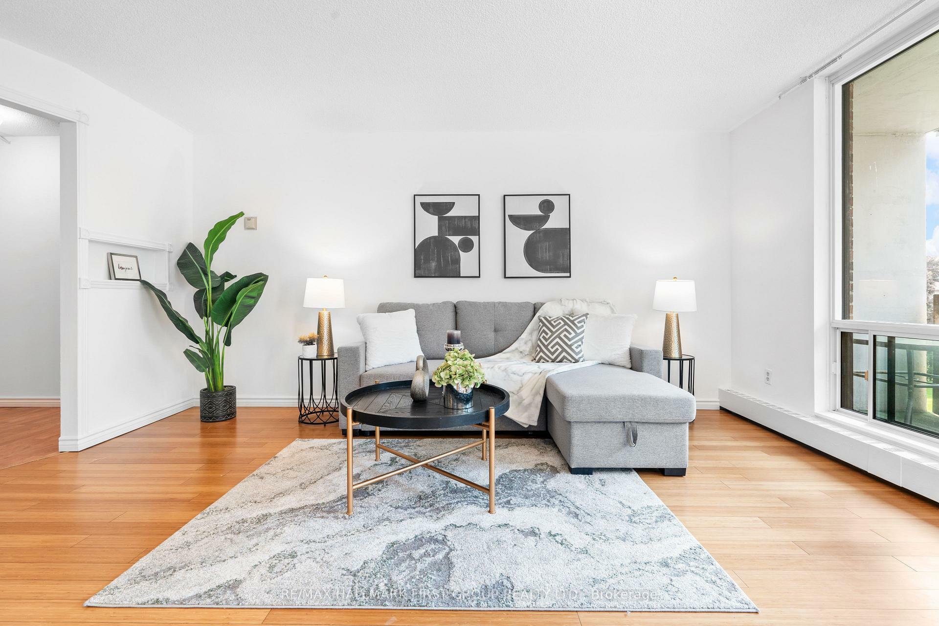 Property Photo: 1210 Radom Street 209 ON L1W 2Z3