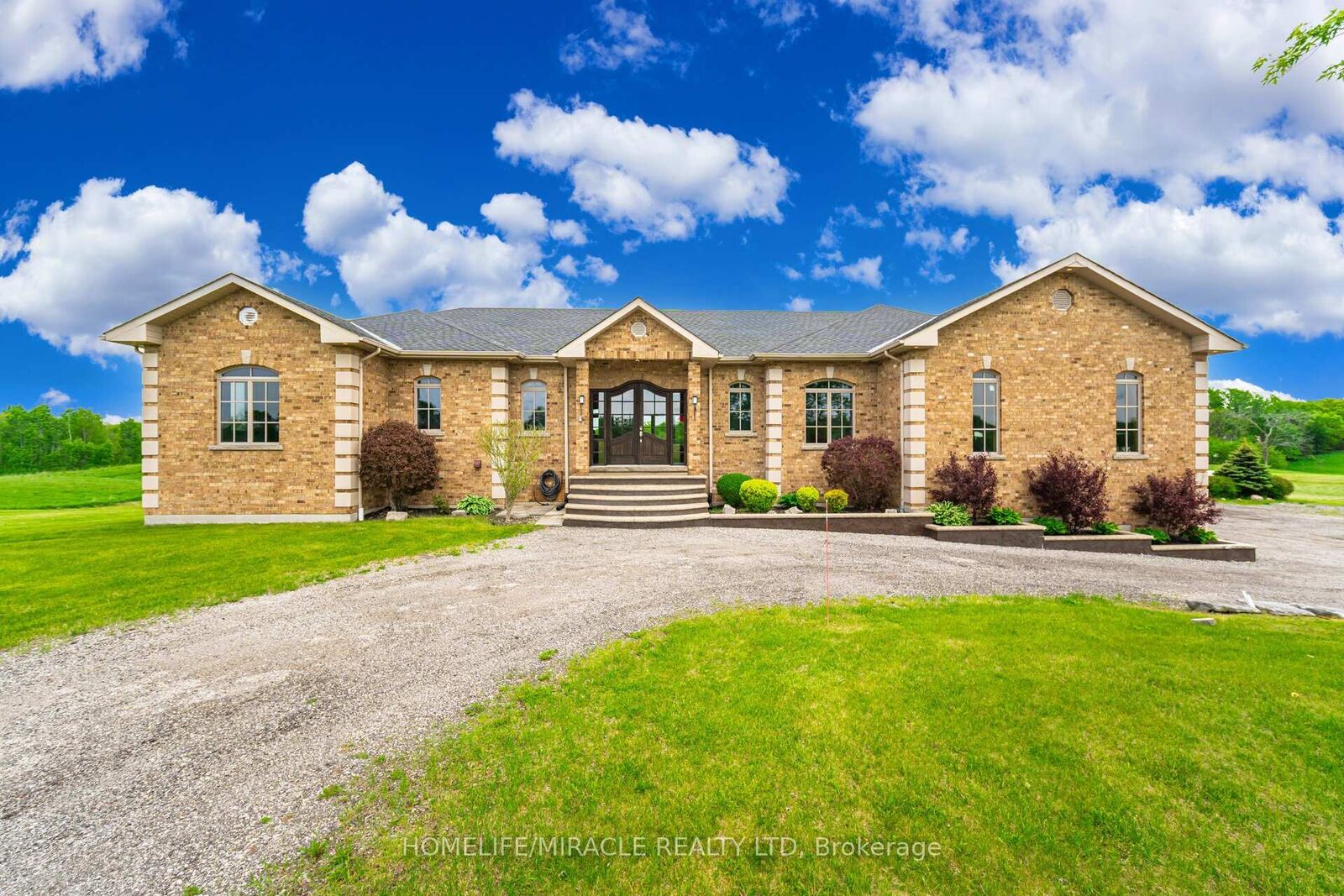 Photo de la propriété:  1029 Concession 3 Road  ON L0N 1P0 