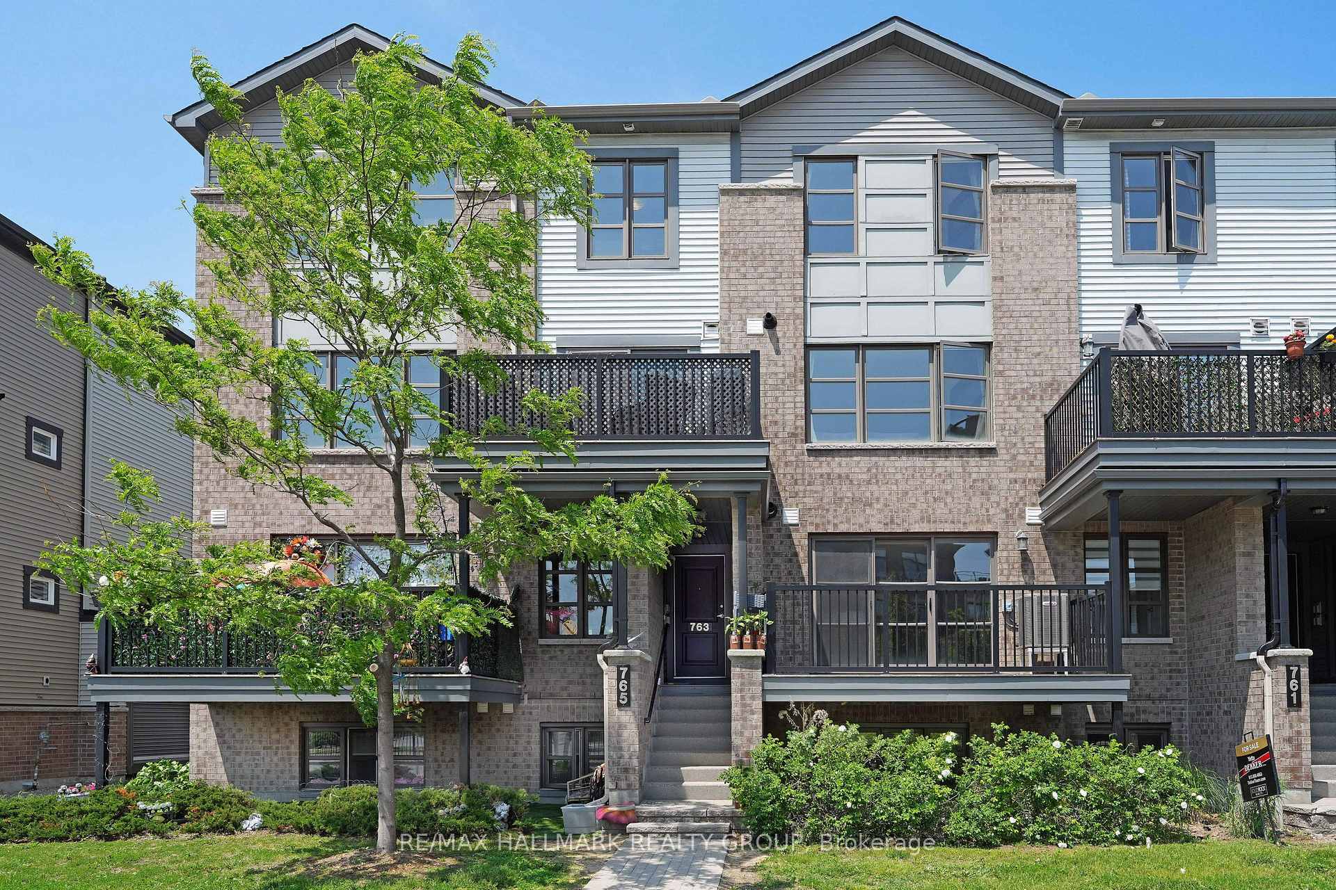Photo de la propriété: 763 Chapman Mills Drive ON K2J 5X2
