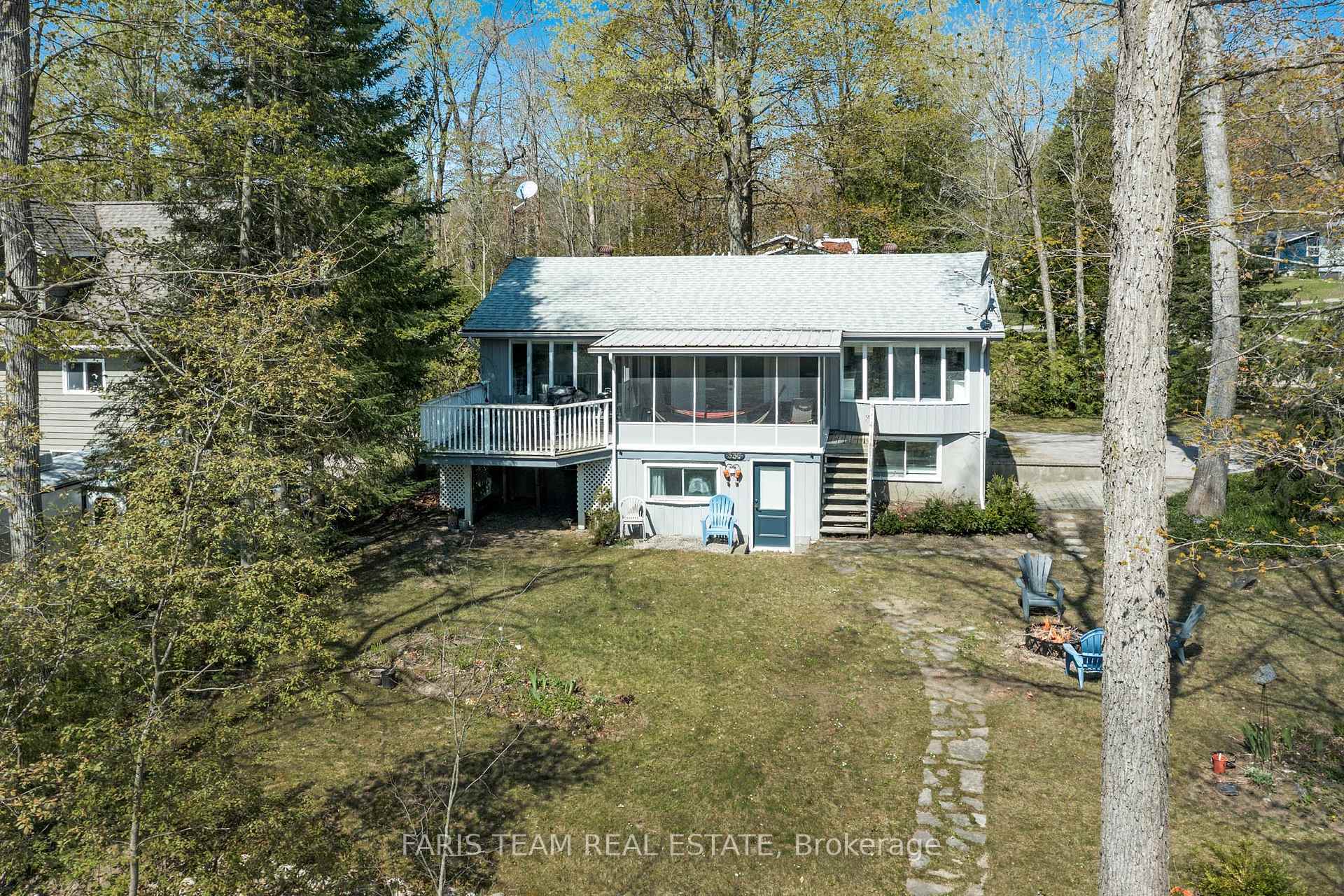 Property Photo: 336 Peek-A-Boo Trail ON L9M 0B3
