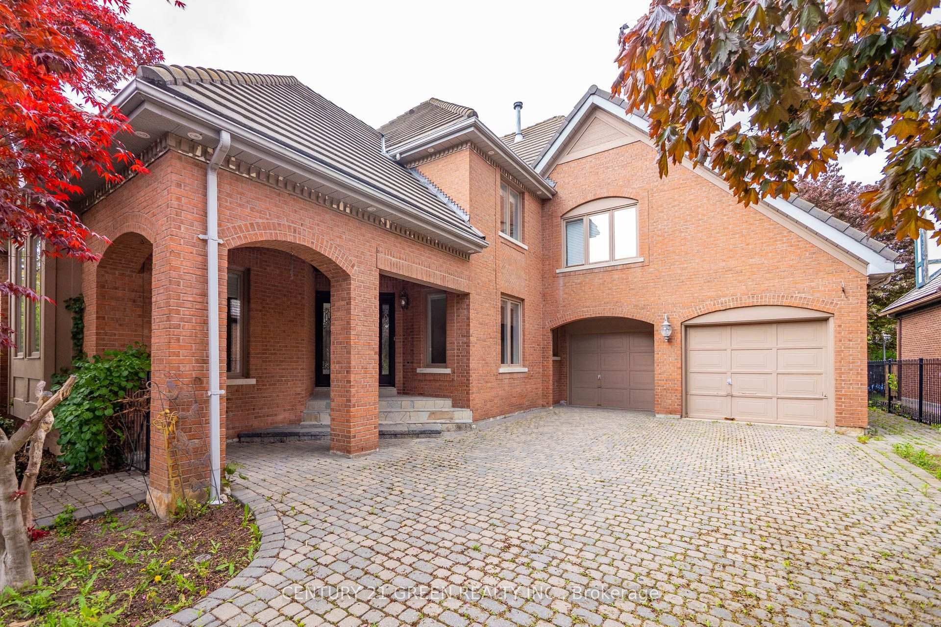 Photo de la propriété: 5095 Forest Hill Drive ON L5M 5A2
