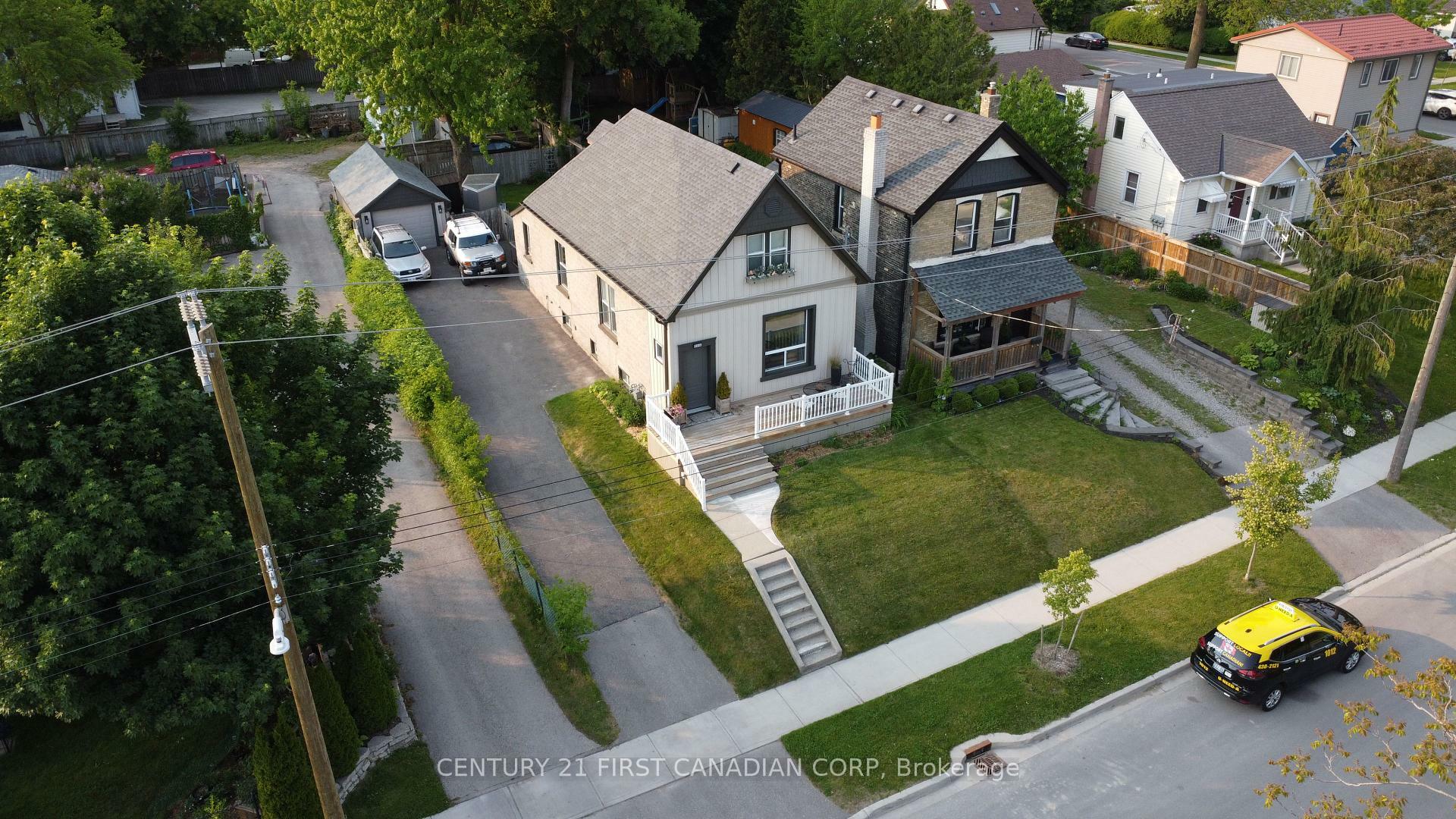 Property Photo: 366 Salisbury Street ON N5Y 3B1