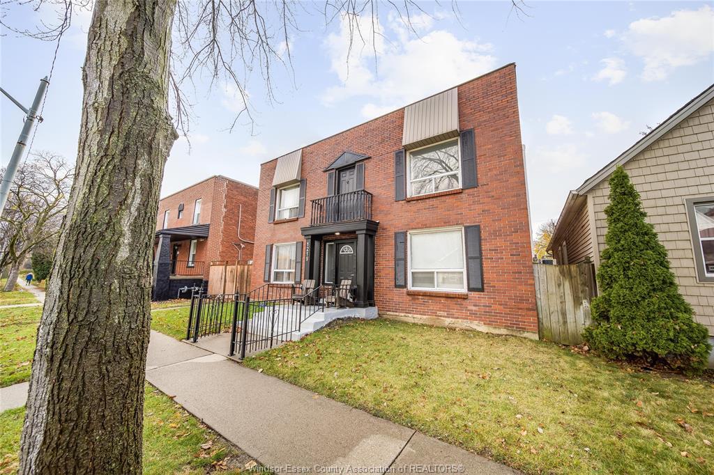 Property Photo: 1219 Monmouth ON N8Y 3M2