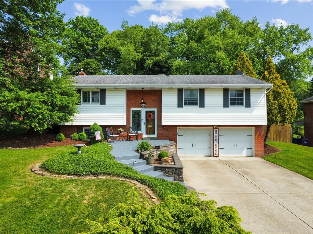 Property Photo:  4052 Impala Dr  PA 15239 