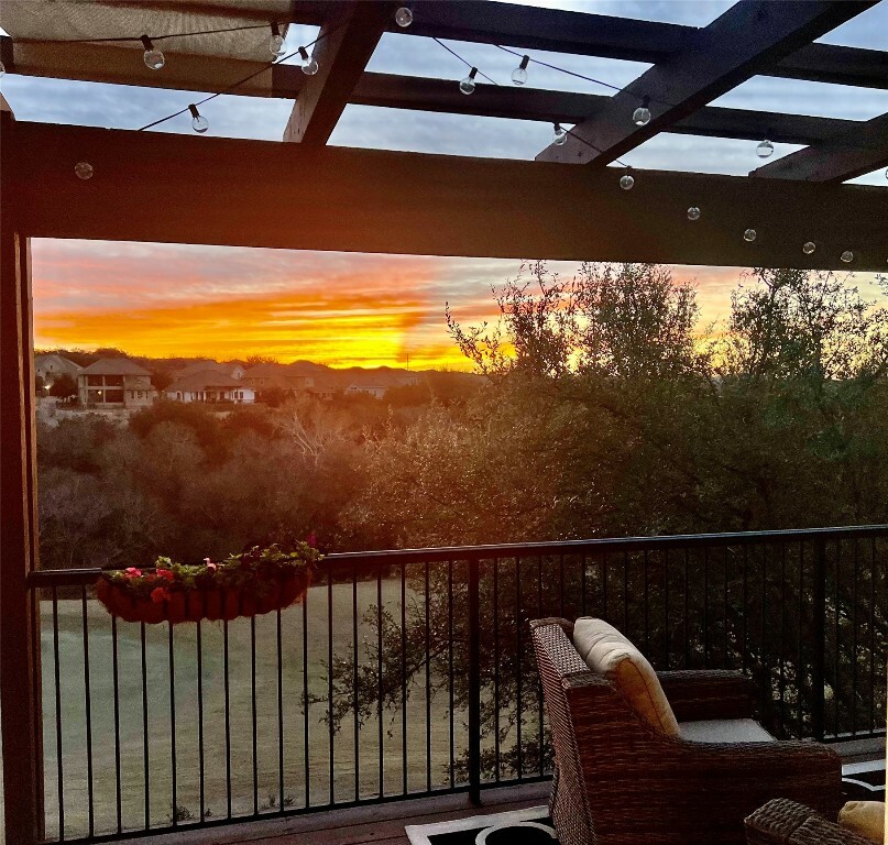 Property Photo: 2601 N Quinlan Park Road 508 TX 78732