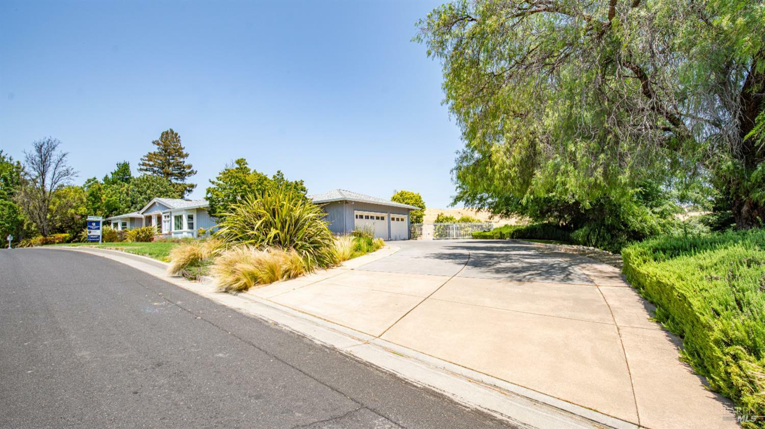 Property Photo: 3114 Lomita Court CA 94534