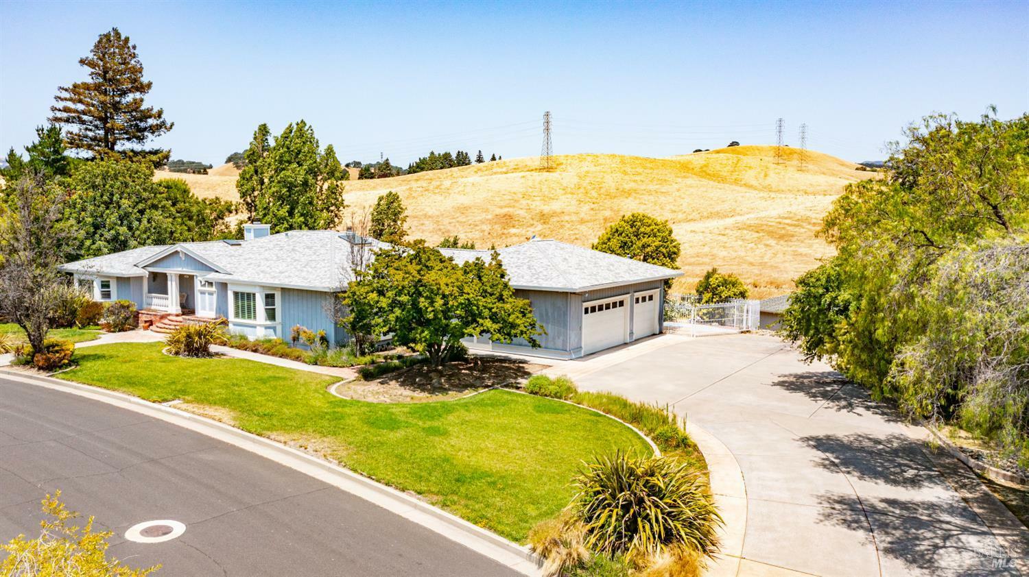 Property Photo: 3114 Lomita Court CA 94534