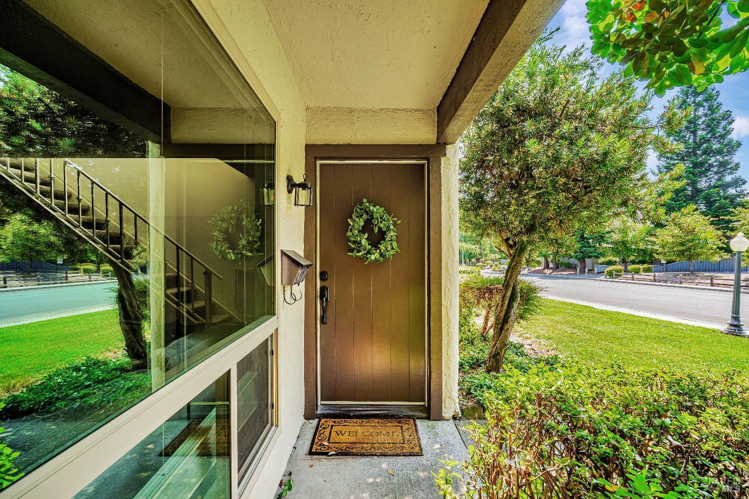 Property Photo: 5262 El Mercado Parkway CA 95403