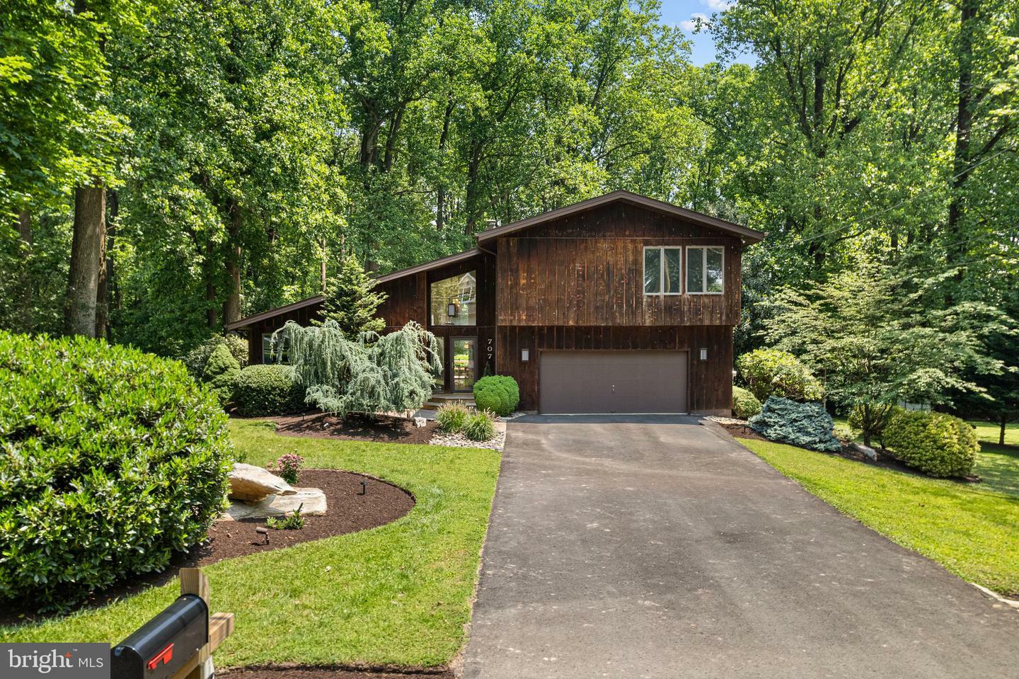 Property Photo:  707 S Pine Street  PA 19047 