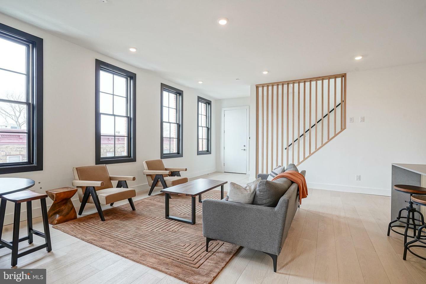 Property Photo: 1921 Green Street 9 PA 19130