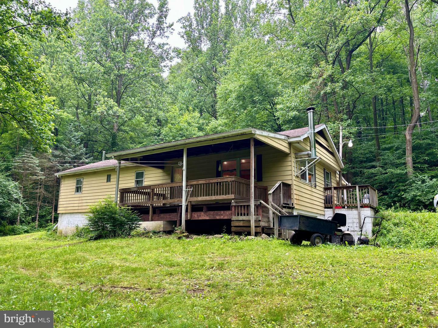 Property Photo: 149 Smoketown Road PA 19539