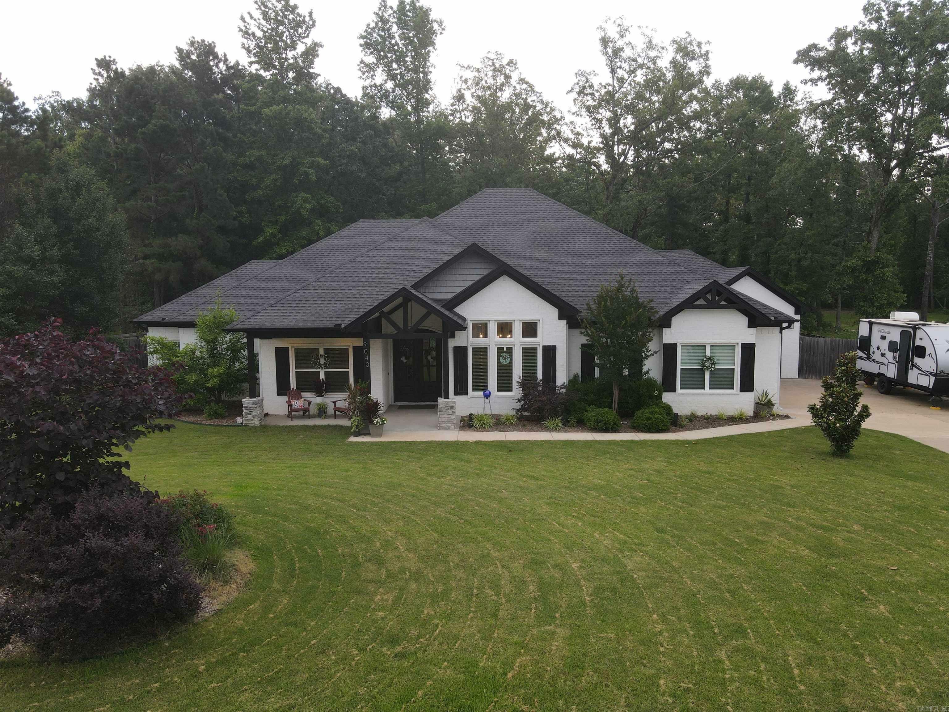 Property Photo: 9040 Greenstone Drive AR 72002
