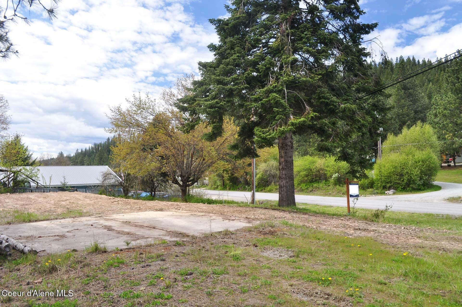Property Photo: 41476 Riverview Dr ID 83850