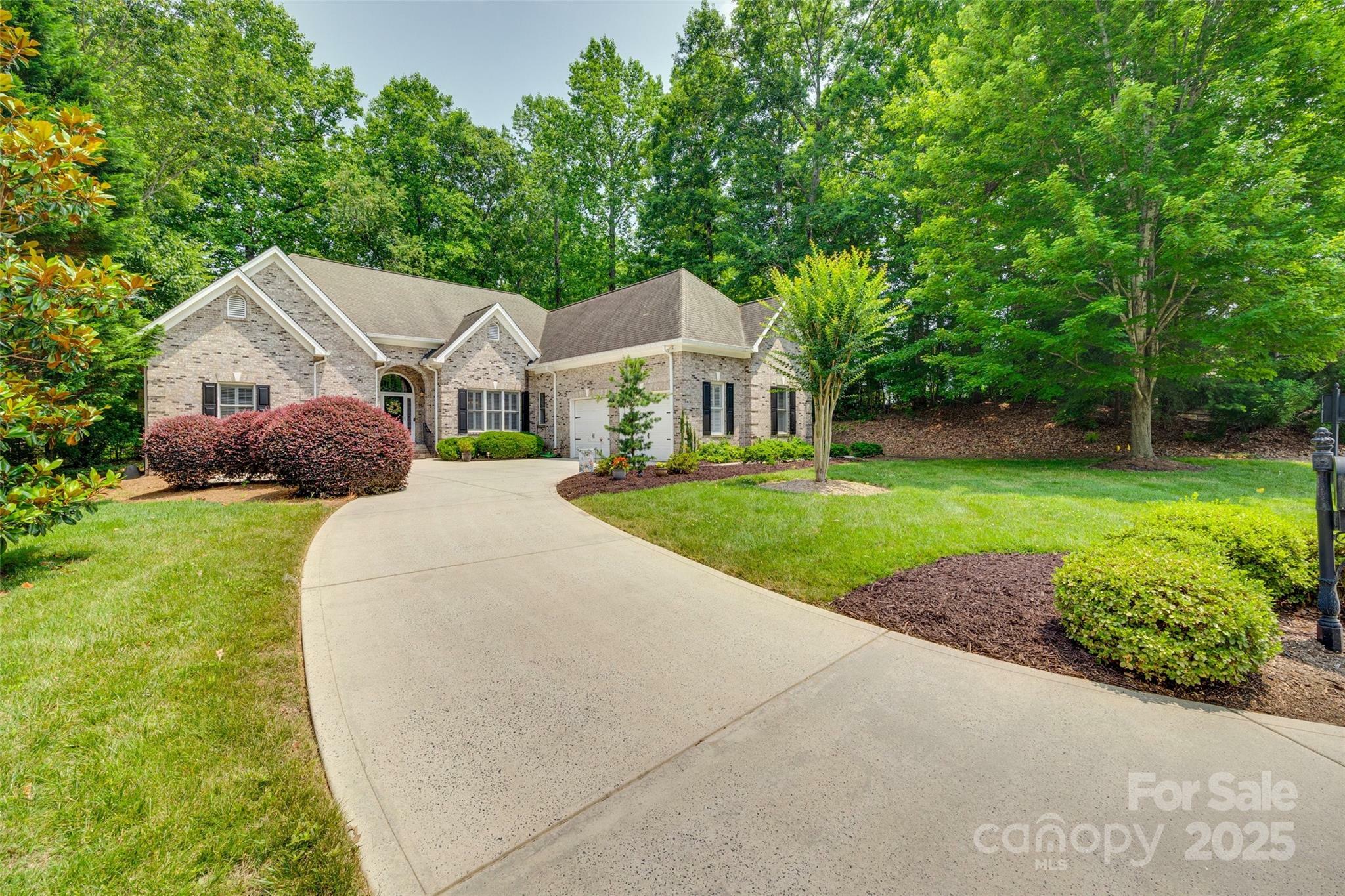 16527 Woolwine Road  Charlotte NC 28278 photo
