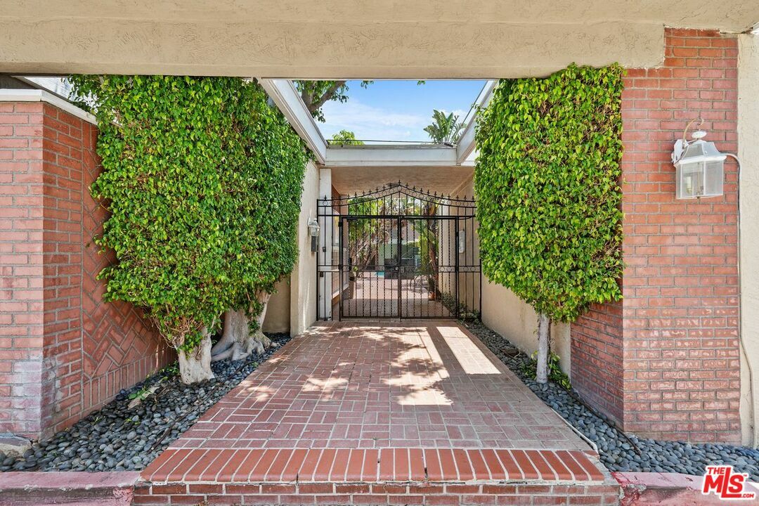 Property Photo: 4610 Densmore Ave CA 91436