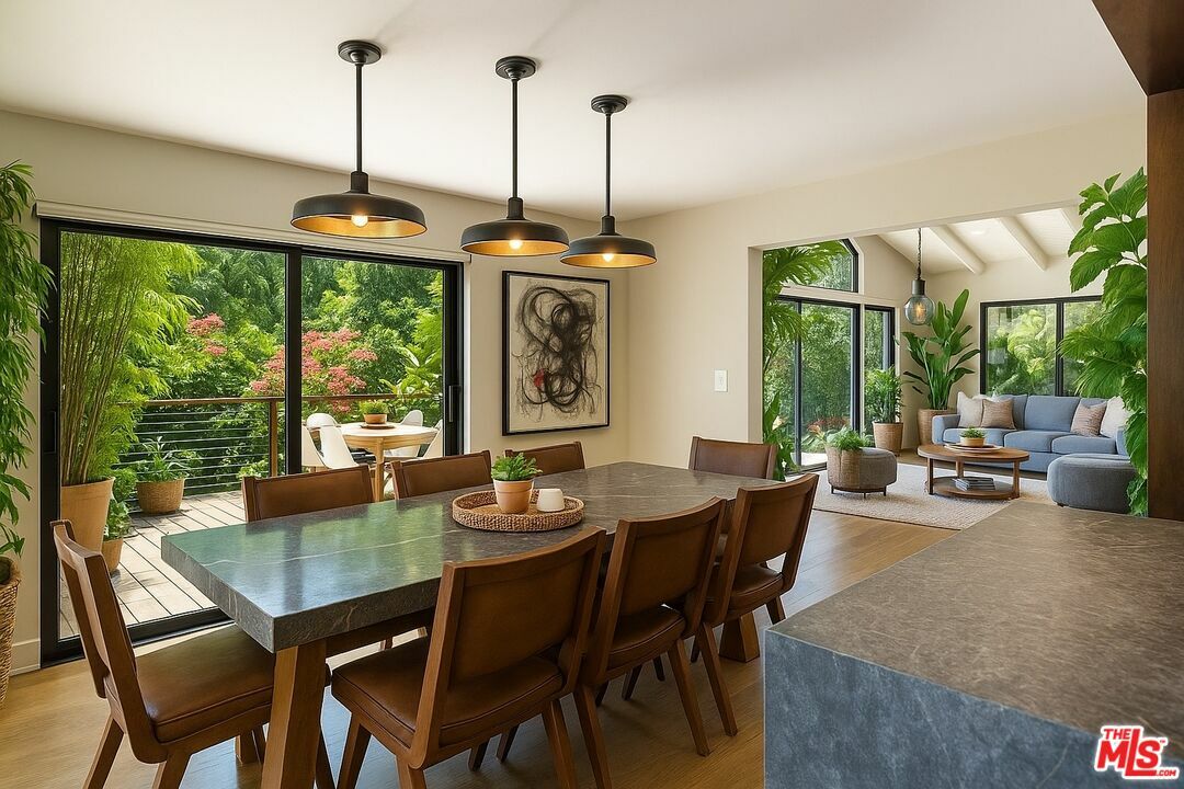 1633 Queens Rd  Los Angeles CA 90069 photo
