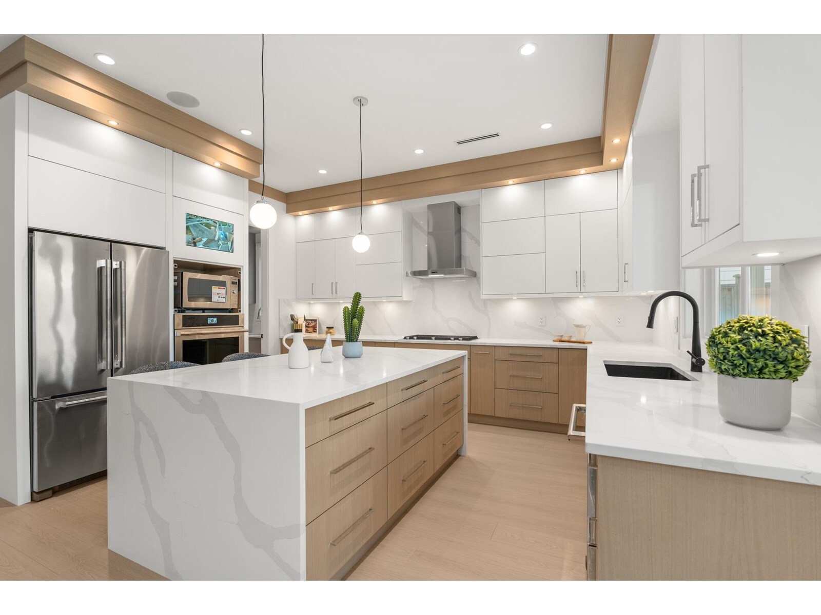 Property Photo: 7464 115 BC V4C 5M5