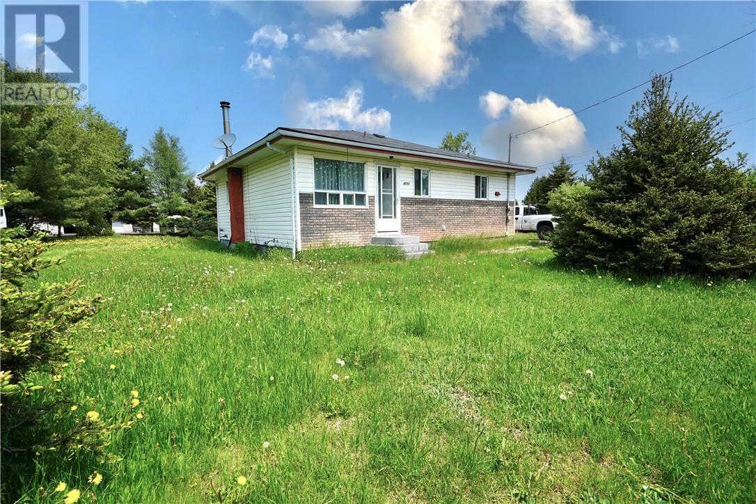 4724 Highway 69 N  Val Therese ON P3G 1E9 photo