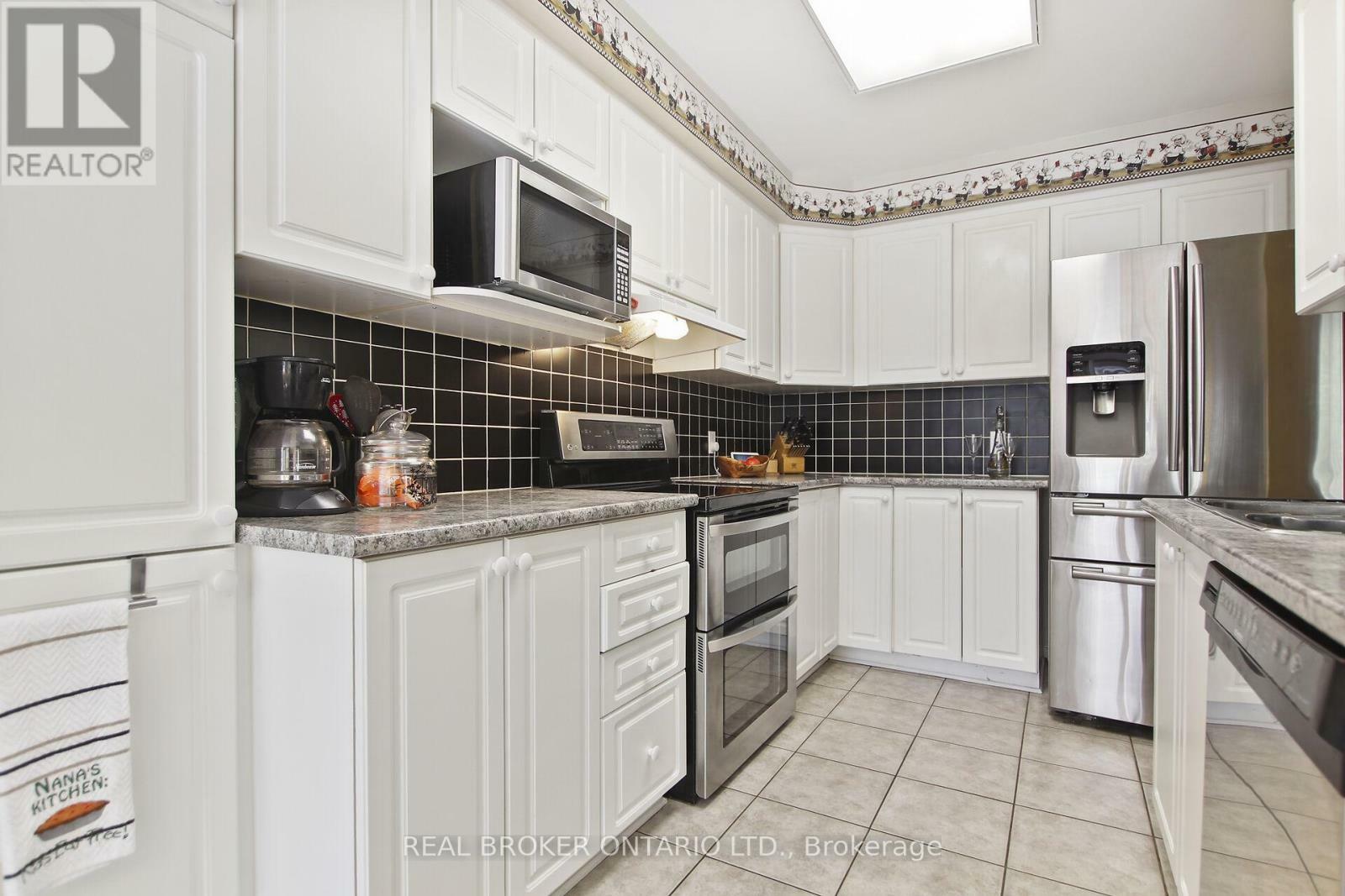 Photo de la propriété:  193 Deercroft Avenue  ON K2J 5J4 
