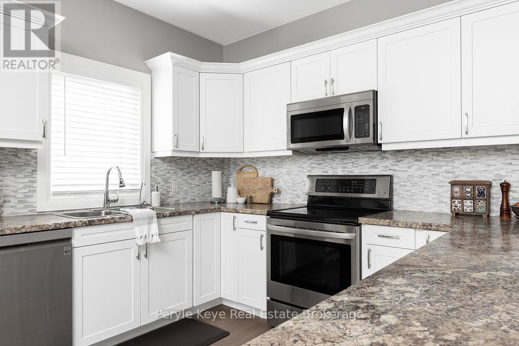Property Photo: 86 Chaffey Township Road ON P1H 1C8