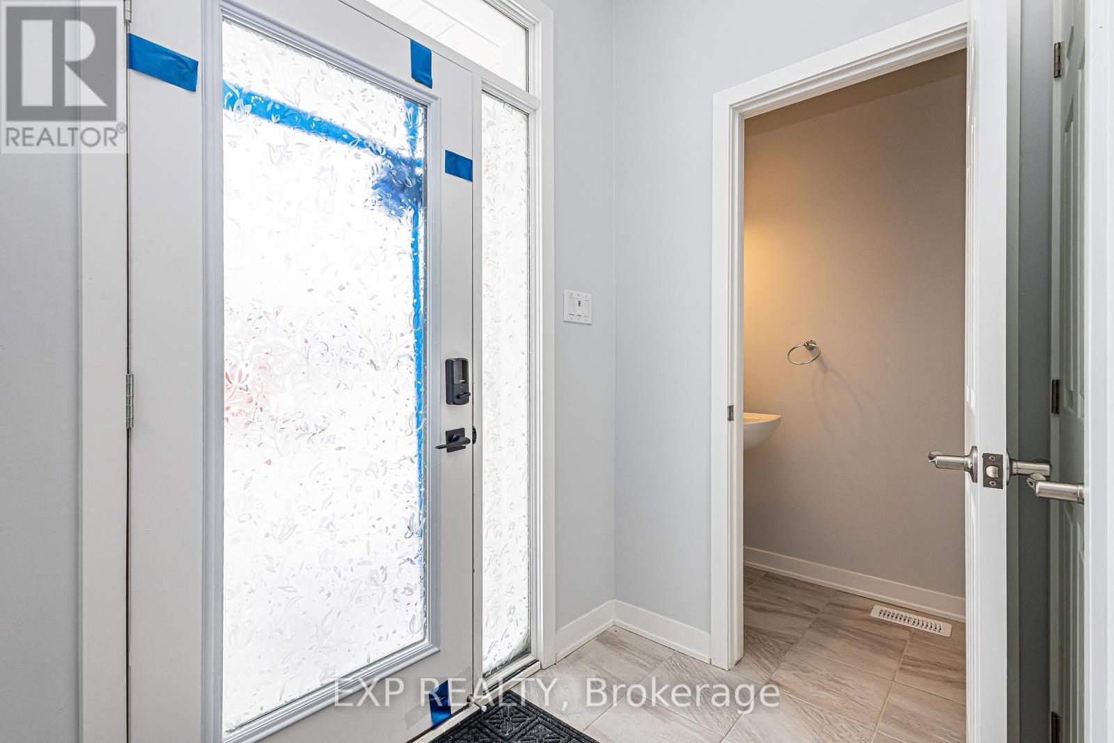 Property Photo:  210 Ormiston Crescent  ON K2J 7E3 