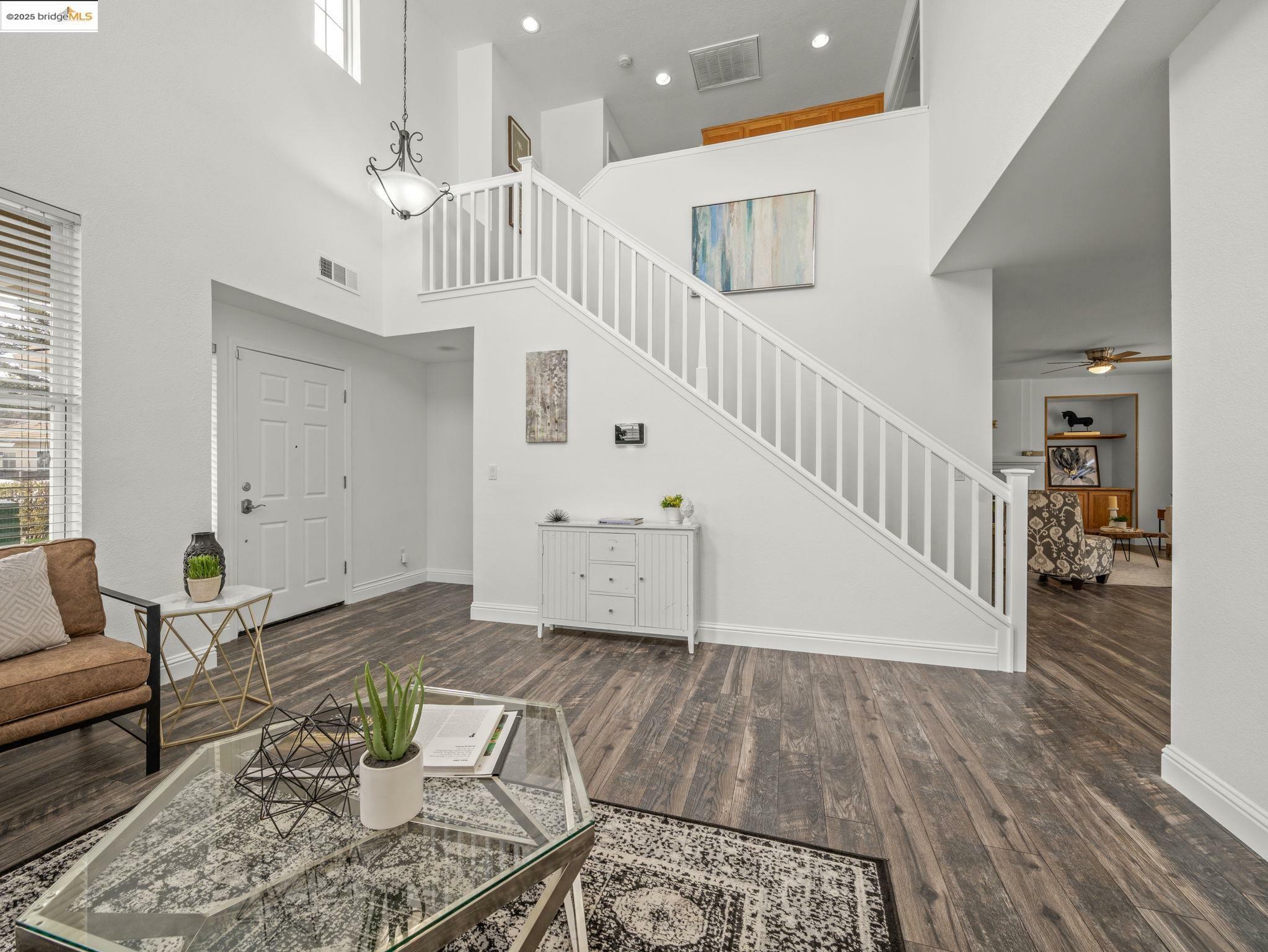 Property Photo: 1175 Nicholas Ct CA 94577