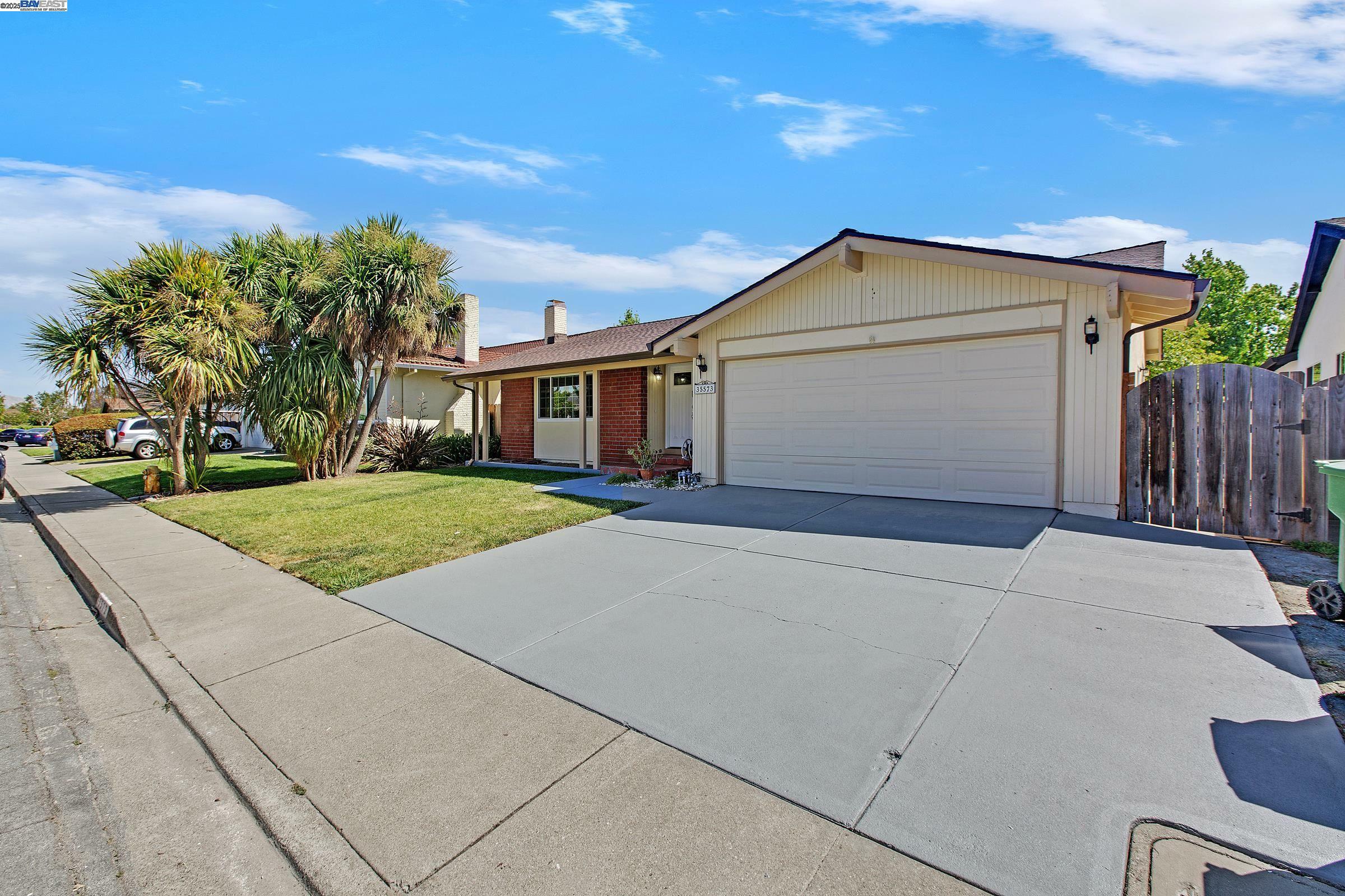 Property Photo:  35573 Purcell Pl  CA 94536 
