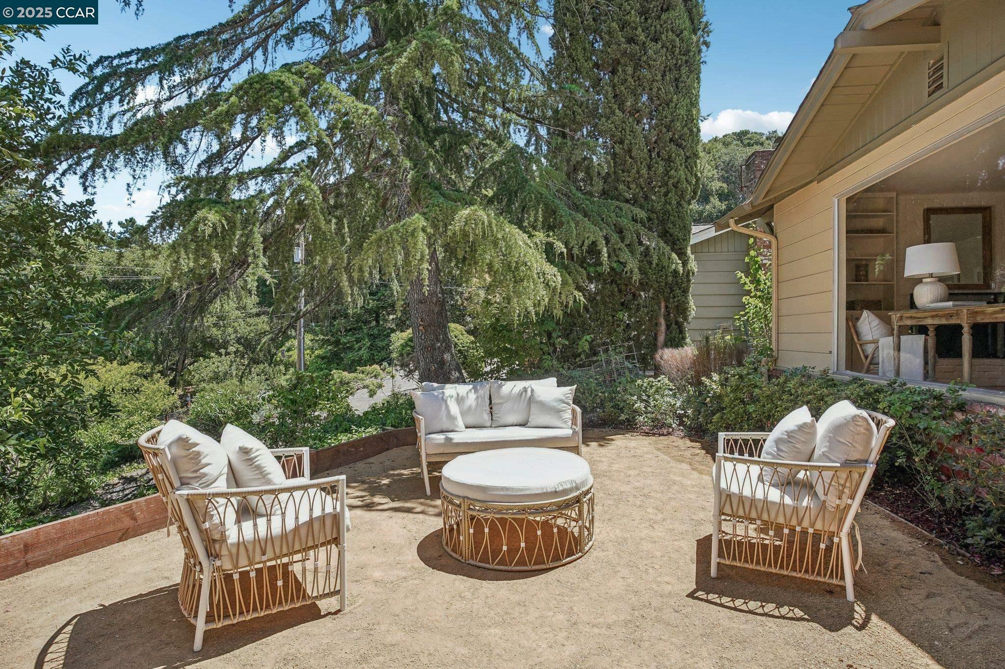 Property Photo:  6 Lucille Way  CA 94563 