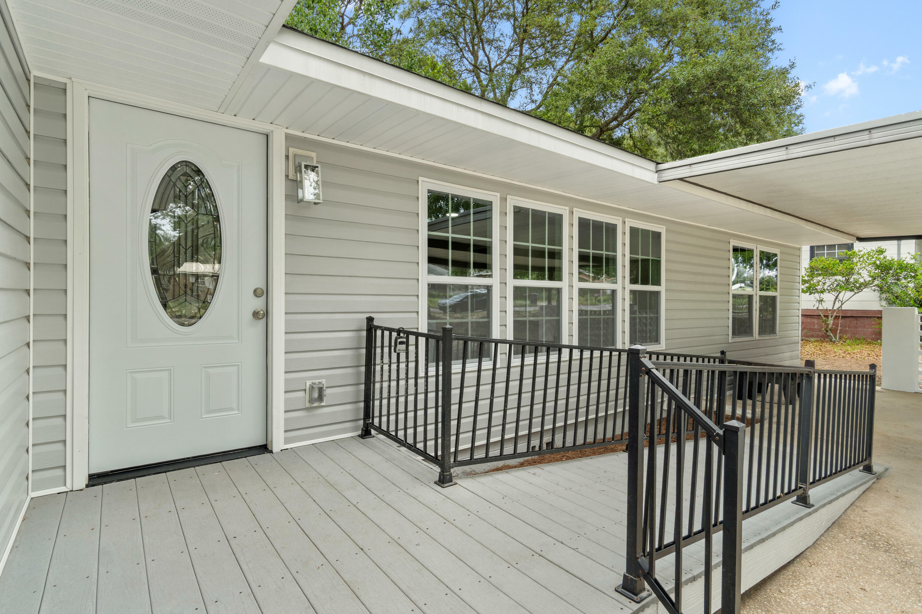 Property Photo: 346 Edge Avenue FL 32580