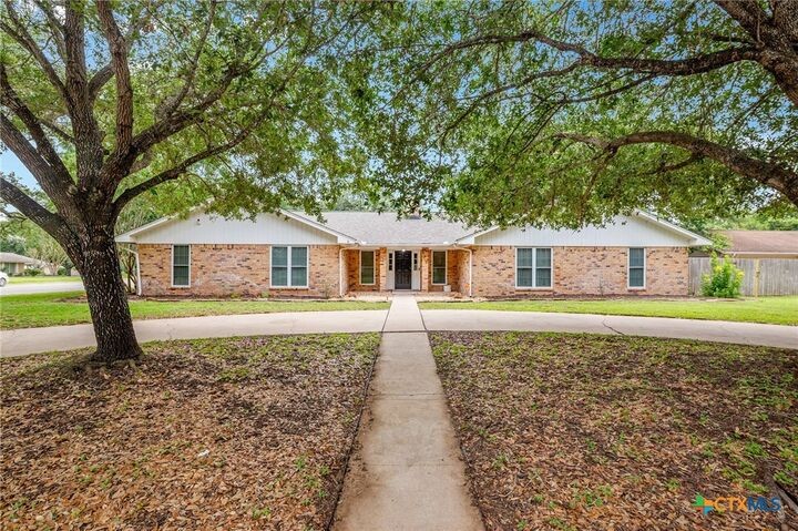 Property Photo: 308 Woodway Drive TX 77904