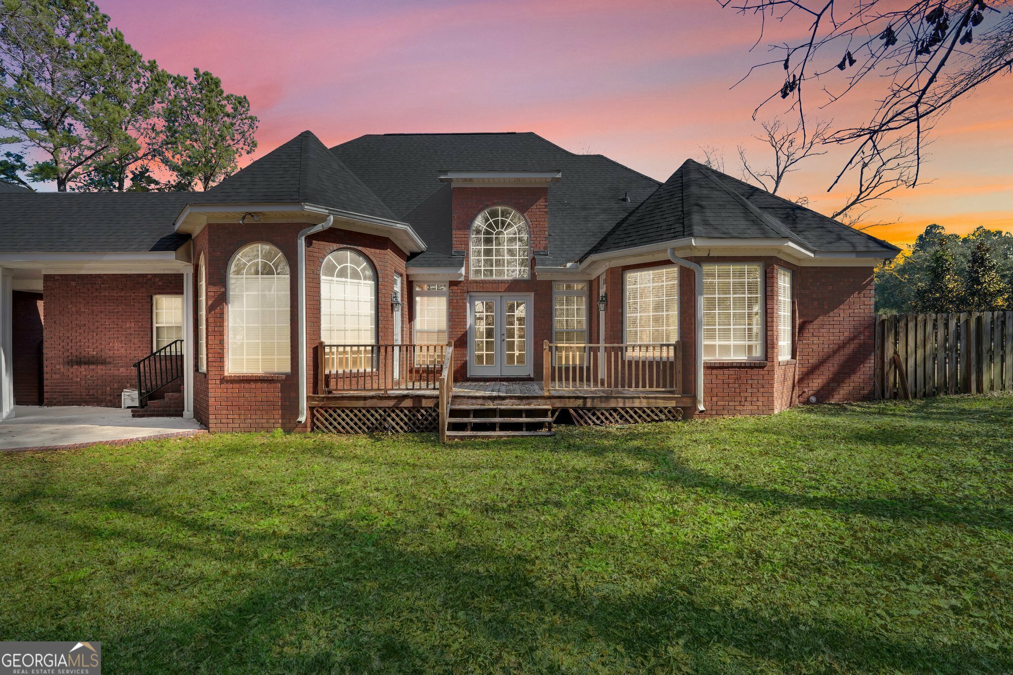 Property Photo: 2001 Glen Oaks Drive GA 30461