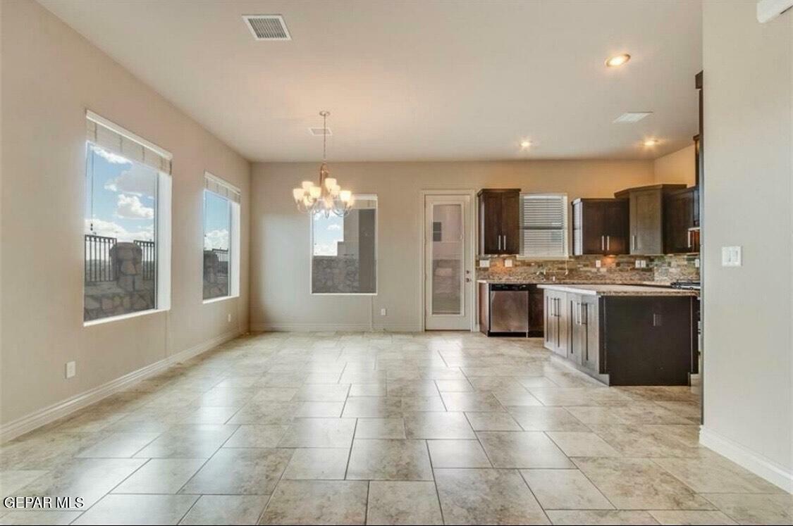 Property Photo: 401 Ana Way B TX 79912