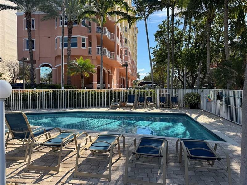 Property Photo: 1395 S Ocean Blvd 604 FL 33062