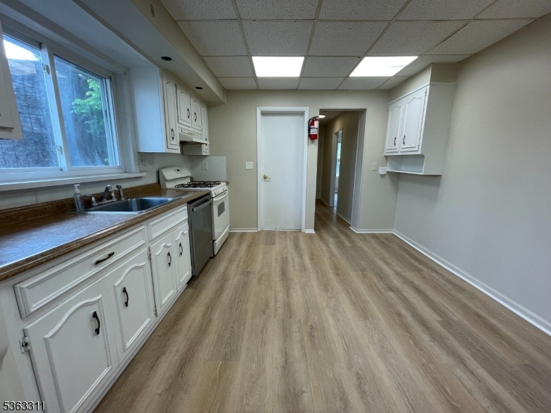 99 Broughton Ave  Bloomfield Twp. NJ 07003 photo