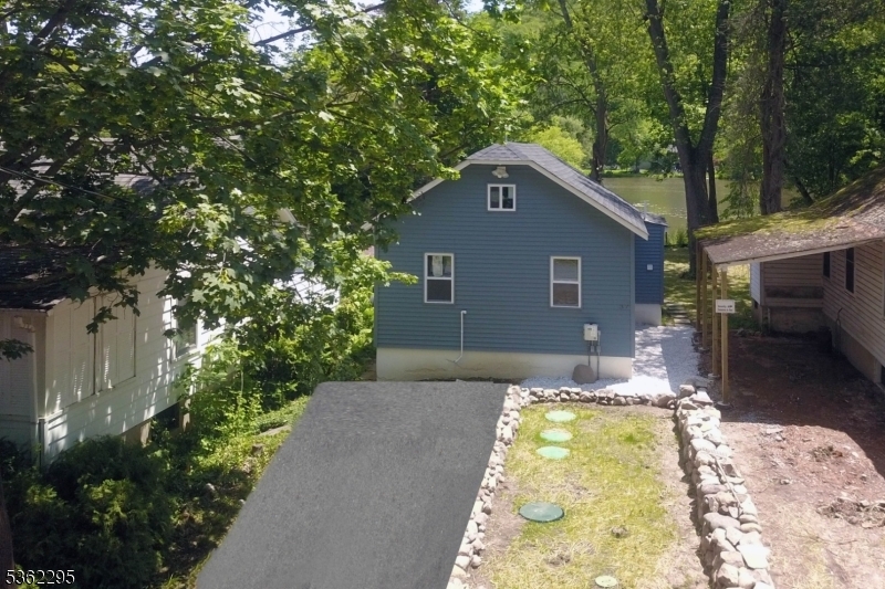 Property Photo: 37 Lakeview Ter NJ 07436