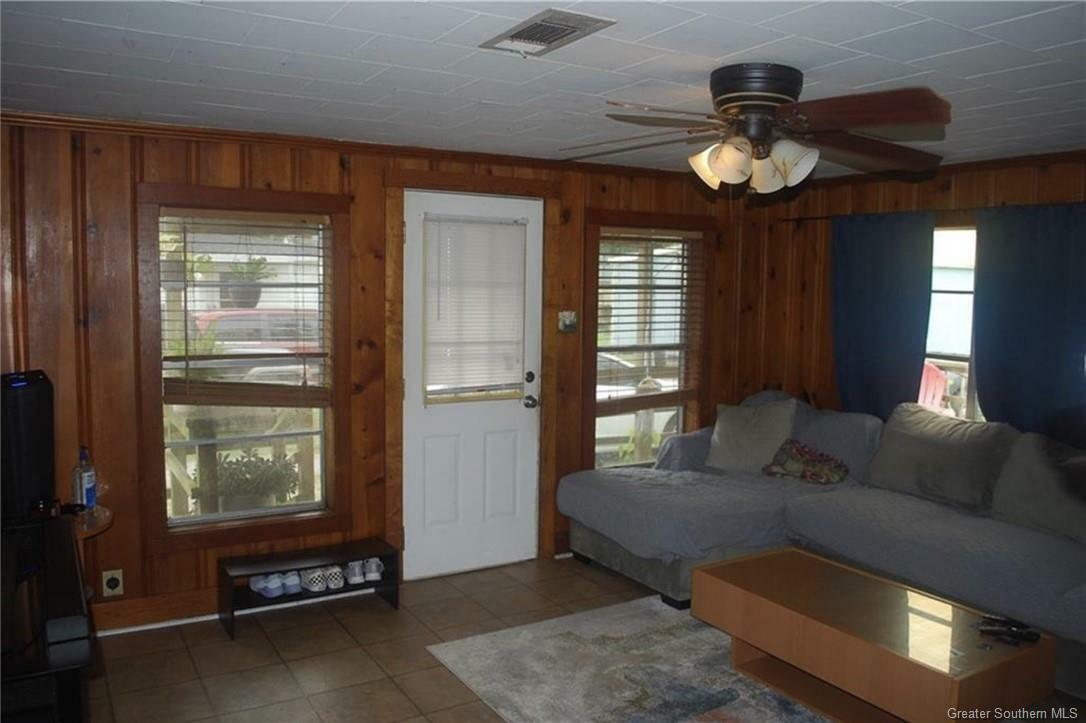 Property Photo: 321 W Lagrange Street LA 70605